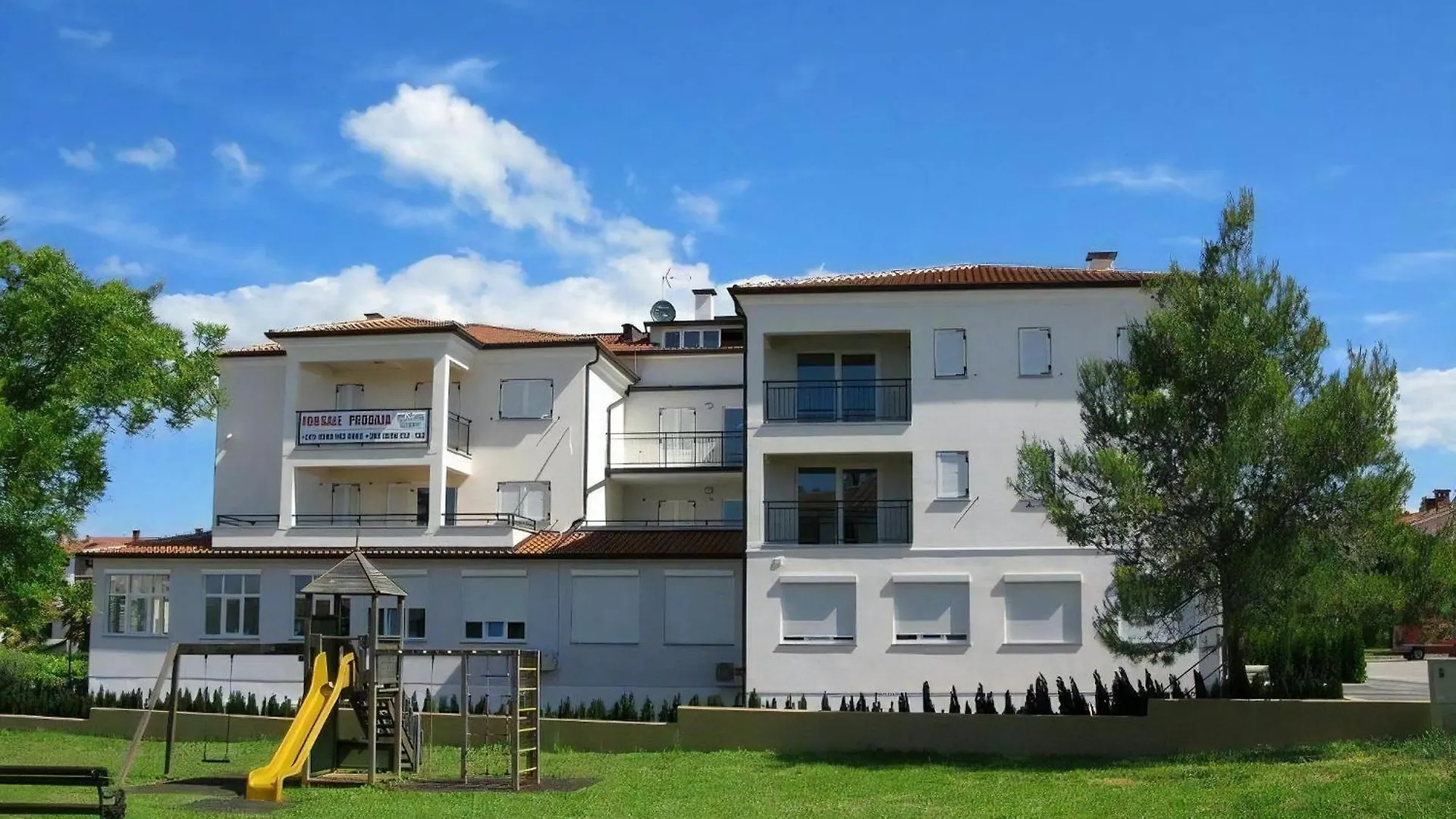Moderne Ferienwohnung Dolce Vita In Strandnaehe Porec Apartment