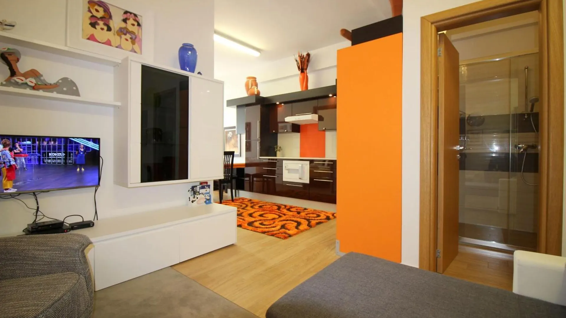 Moderne Ferienwohnung Dolce Vita In Strandnaehe Porec Apartment